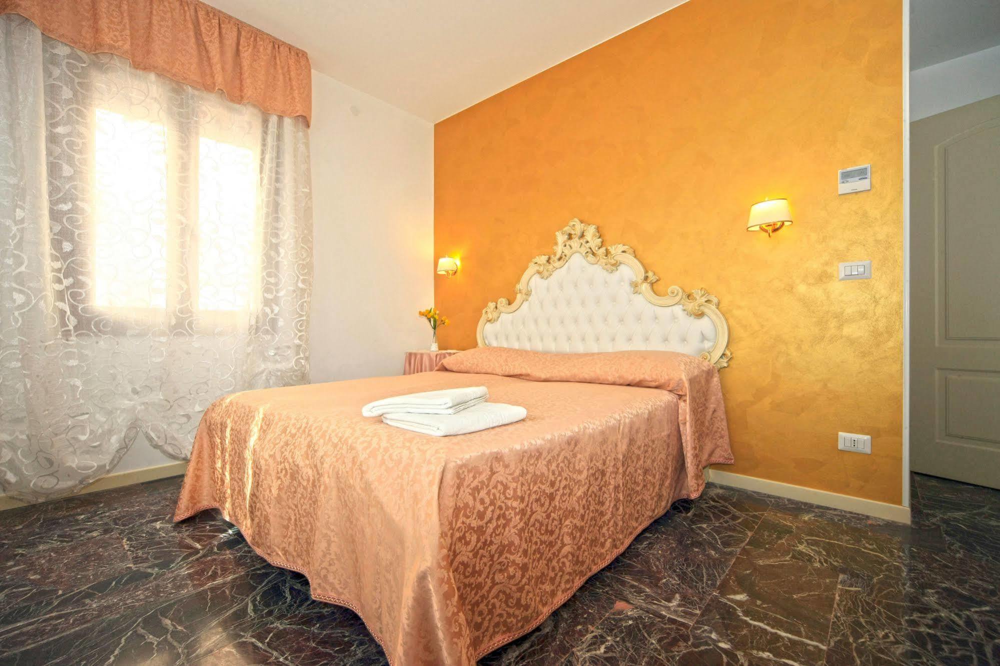 Alojamento de Acomodação e Pequeno-almoço Rialto Dream Veneza